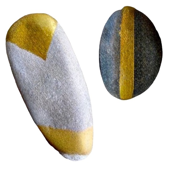 Hand Painted Gold Stone River Rocks - Picture 10 of 11